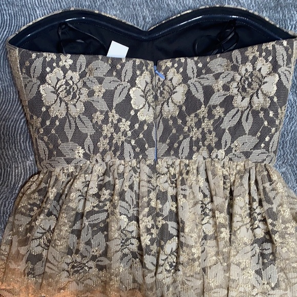 Manoukian gold lace formal dress size 6 NWT - Picture 2 of 4